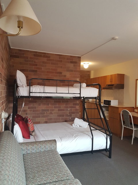 All Seasons Motel Armidale - Accommodation Sunshine Coast 3