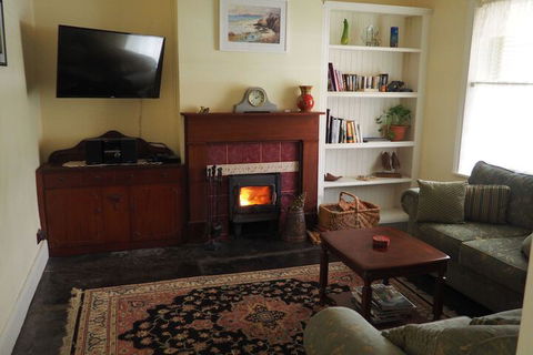Cobblers Cottage B & B Accommodation - Accommodation Sunshine Coast 6
