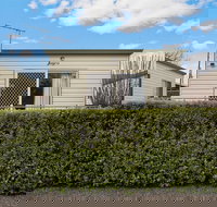 Lake Hamilton Motor Village  Caravan Park - Accommodation Sunshine Coast