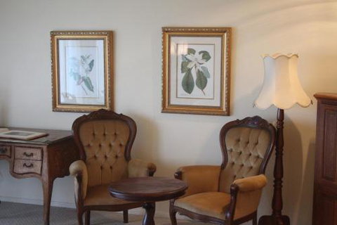 Highwood Park B & B Guest Lodge - Accommodation Sunshine Coast 2