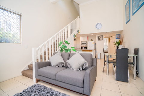 Anacapri Holiday Resort Apartments - Accommodation Sunshine Coast 2