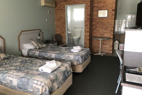 The Crossing Motel - Accommodation Sunshine Coast 4