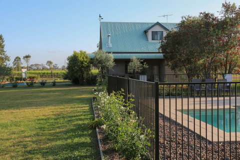 Emmas Cottage Vineyard - Accommodation Sunshine Coast 2