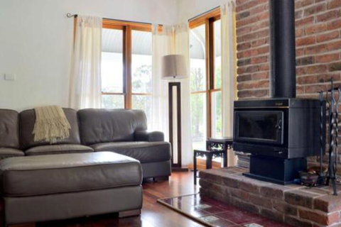 La Sila Homestead On Marrowbone Cutest Cottage In The Hunter With Killer Views - Accommodation Sunshine Coast 6