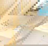 Baudin House - Accommodation Sunshine Coast