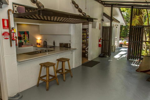 Cairns Beaches Flashpackers - Accommodation Sunshine Coast 1
