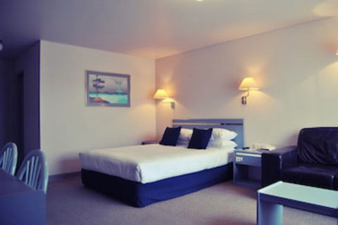 Sunrise Devonport - Accommodation Sunshine Coast 0