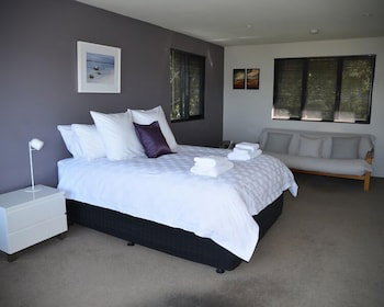StudioAt10 - Accommodation Sunshine Coast 1