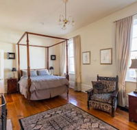The Grand Old Duke - Accommodation Sunshine Coast