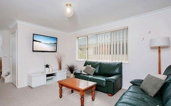 Bombora At Fingal Bay - Accommodation Sunshine Coast 5