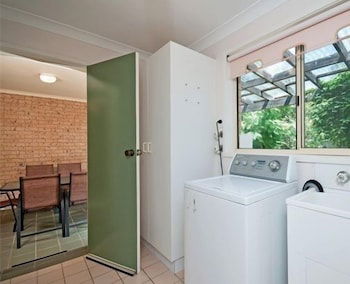 Bombora At Fingal Bay - Accommodation Sunshine Coast 1