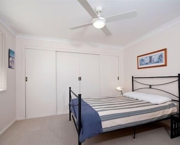 Bombora At Fingal Bay - Accommodation Sunshine Coast 3