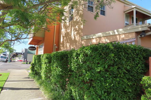 Maison De May Boutique Bed & Breakfast - Accommodation Sunshine Coast 2