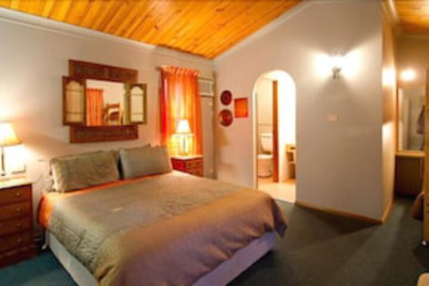 Riverwood Downs Mountain Valley Resort - Accommodation Sunshine Coast 4