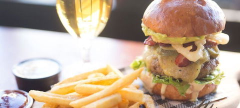 Rhonda's Bar - Accommodation Sunshine Coast 1