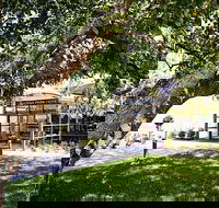 Cardinia Park Hotel - Accommodation Sunshine Coast