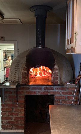 Bella Fresca Pizzeria - Accommodation Sunshine Coast 0