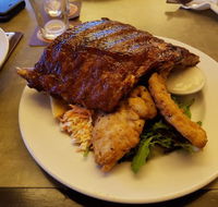 Freeway Hotel - Accommodation Sunshine Coast