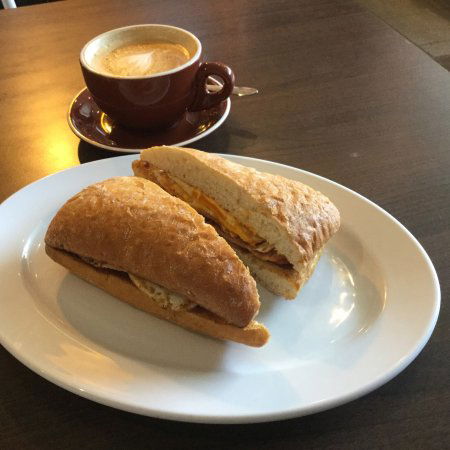 HCafe Quakers Court - Accommodation Sunshine Coast 0