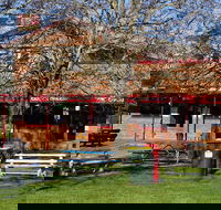 Snow Goose Hotel Adaminaby - Accommodation Sunshine Coast