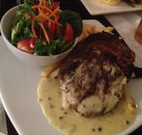 Bowning Hotel Dining Room - Accommodation Sunshine Coast