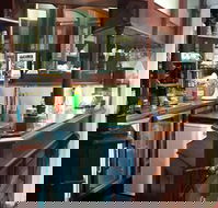 Poppies's - Accommodation Sunshine Coast