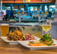 Seaview Tavern - Accommodation Sunshine Coast