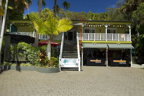Jenz Coffee And Gifts - Accommodation Sunshine Coast 0
