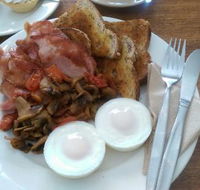 Barney's of Bookham - Accommodation Sunshine Coast