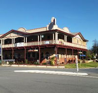 The Royal Hotel - Accommodation Sunshine Coast