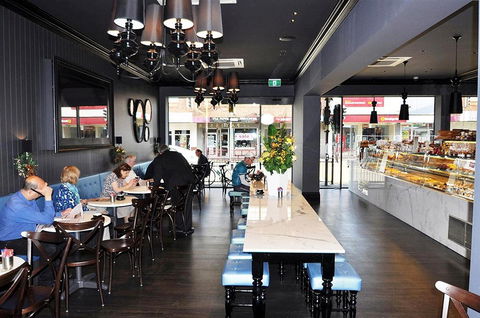 Laurent - Balwyn - Accommodation Sunshine Coast 0