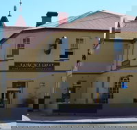 The Wicklow Hotel - Accommodation Sunshine Coast