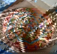 Trono Pizza - Accommodation Sunshine Coast