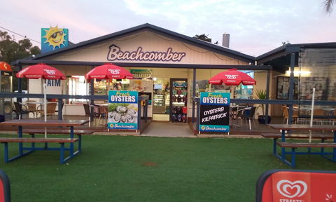 Beachcomber Cafe - Accommodation Sunshine Coast 0