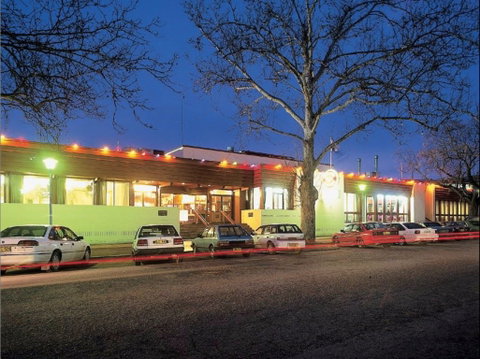 Narrandera Ex-Servicemen's Club - Accommodation Sunshine Coast 0
