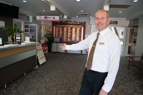 Narrandera Ex-Servicemen's Club - Accommodation Sunshine Coast 1
