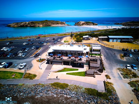 Pavilion Cafe & Bar - Accommodation Sunshine Coast 1