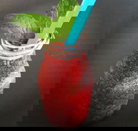 Metropolitan Hotel - Accommodation Sunshine Coast