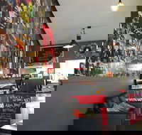 Off the Track Gourmet Caf - Accommodation Sunshine Coast