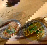 Dhosa Hut - Accommodation Sunshine Coast