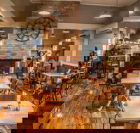 Tracks on Point Cafe - Accommodation Sunshine Coast