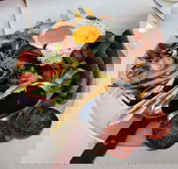 Lazy Moes - Caroline Springs - Accommodation Sunshine Coast