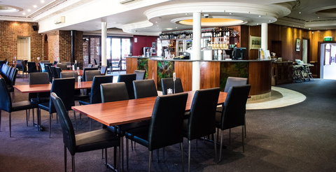 Bentley's Hotel Motel - Accommodation Sunshine Coast 2