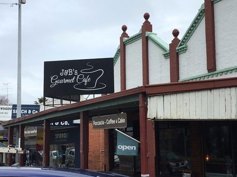 J And B's Gourmet Café - Accommodation Sunshine Coast 0