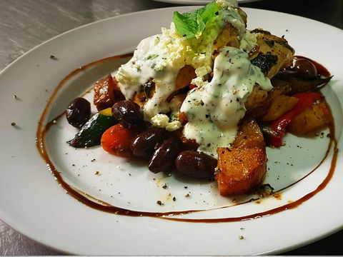 The Hunter Artisan Gallery And Cafe - Accommodation Sunshine Coast 2