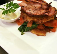 Cruze Lounge - Accommodation Sunshine Coast