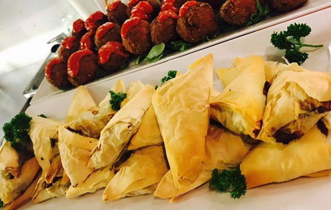 Poshamocha Cafe Bar - Accommodation Sunshine Coast 0