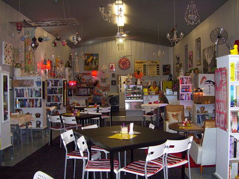 Noelene's Book Cafe - Accommodation Sunshine Coast 0