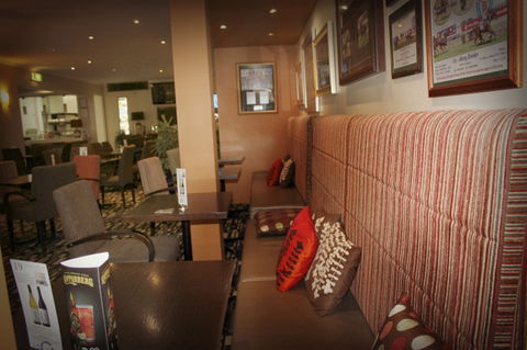 St George Workers Club - Accommodation Sunshine Coast 1