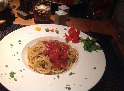 O.MY - Accommodation Sunshine Coast 0